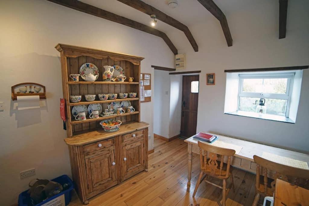 Red Stonecutters Cottage, Doolin Carrowauff Exterior foto